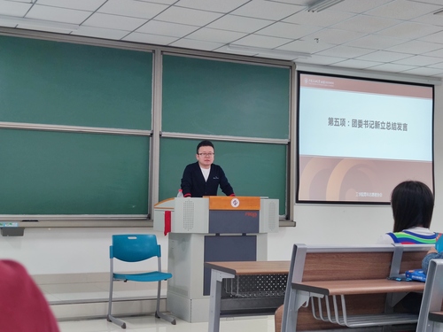 20201105 工学院举办第一届新老生书籍转赠大会 (4)