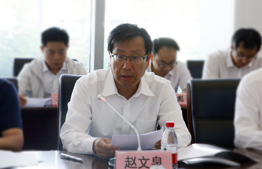 书记童中华,副市长汪庆华;新疆油田公司常务副总经理,党委副书记霍进