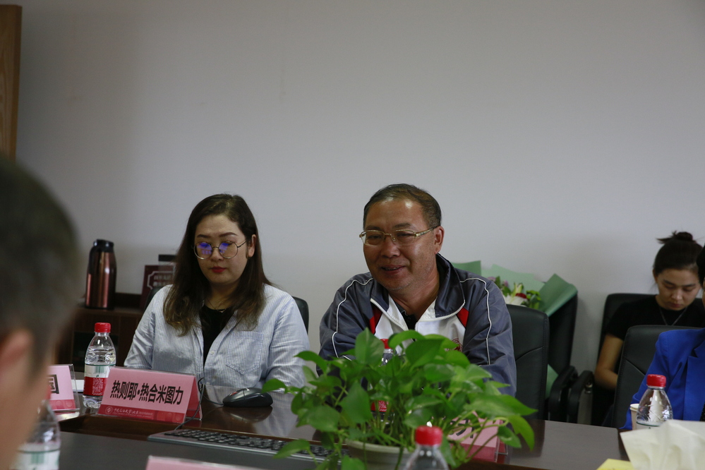 20190910庆祝教师节座谈会-张宝 (29)