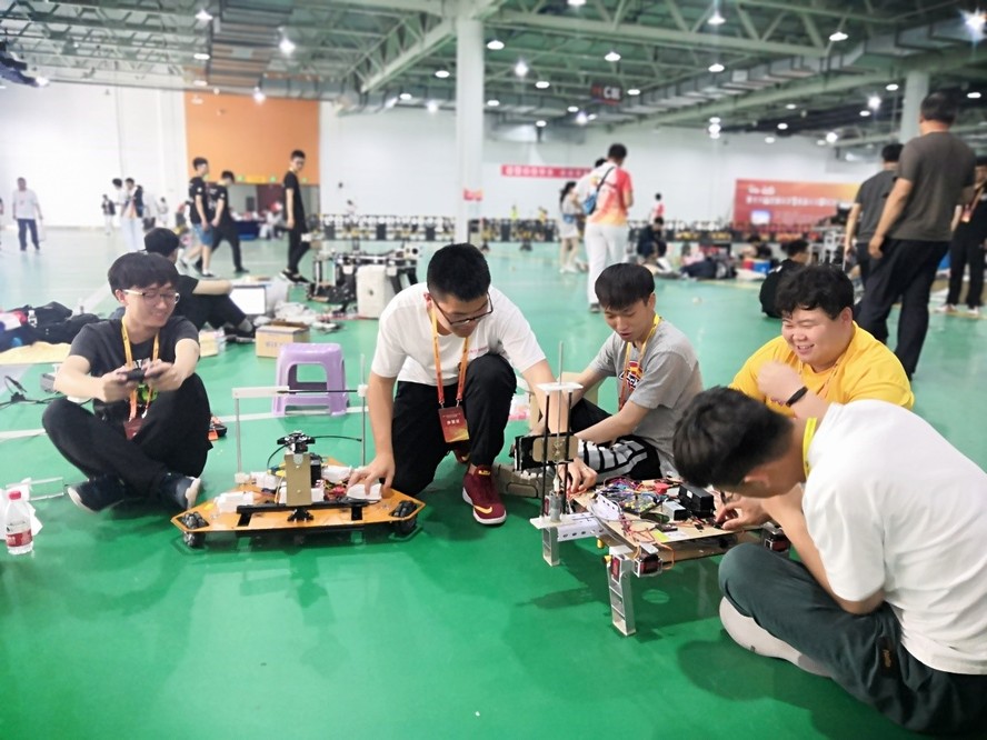 20190603机器人协会在第十八届全国机器人大赛Robocon赛事中创佳绩（1）