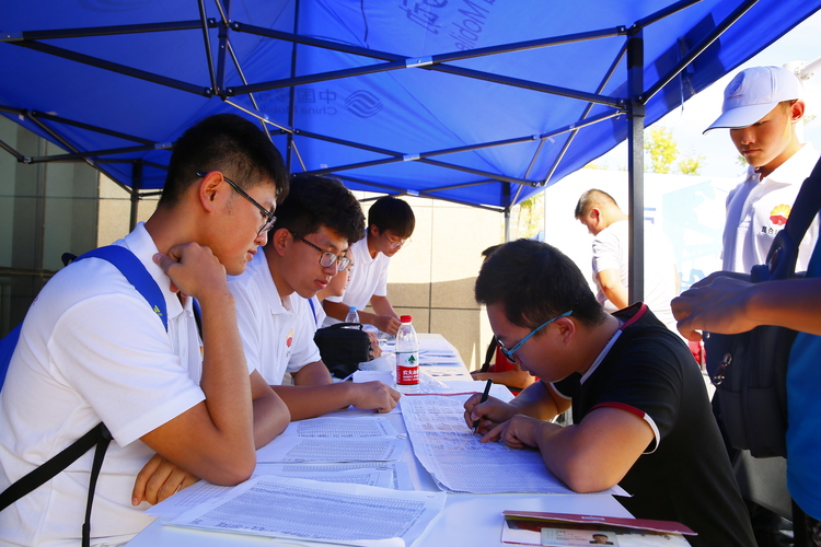 20170825-26你好中石大，欢迎2017级新生-张宝 (6)