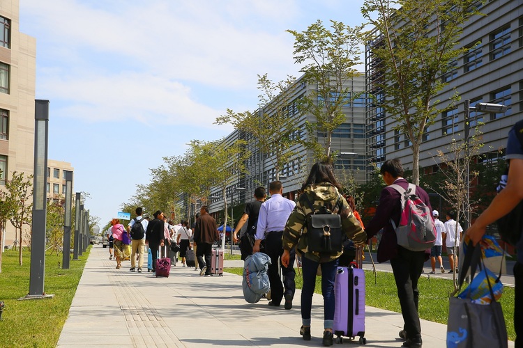 20170825-26你好中石大，欢迎2017级新生-张宝 (2)