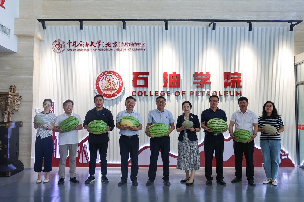 20260706校区领导开展暑期送清凉活动 (141).JPG_proc