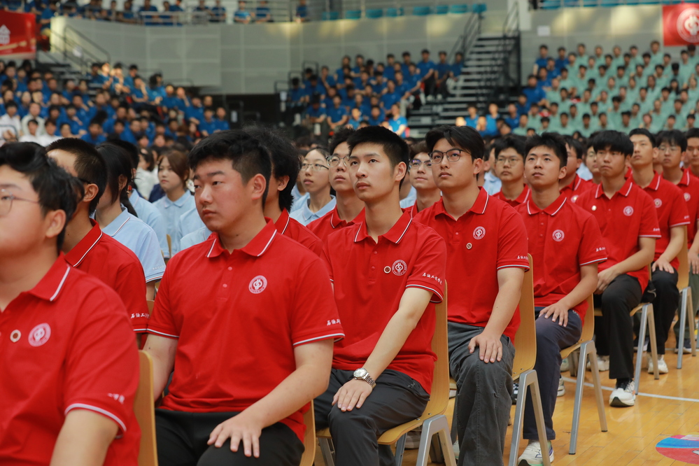 20260906新生开学典礼观众席新生特写 (24)